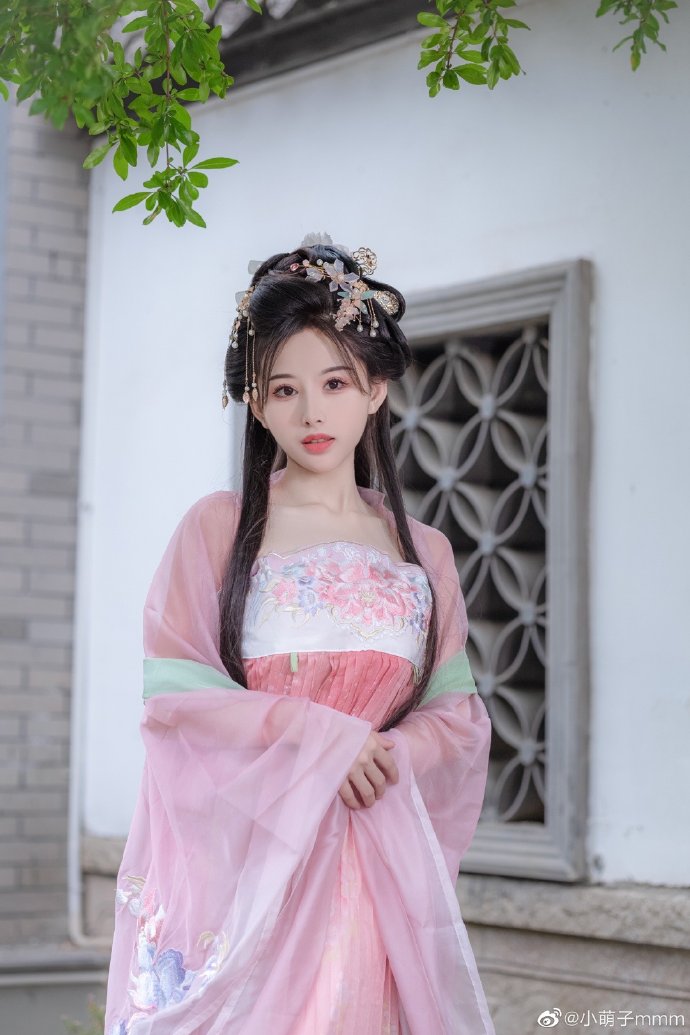 假面女郎 封面